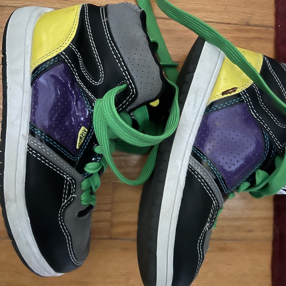 Airwalk High Top - Picture 3 of 4